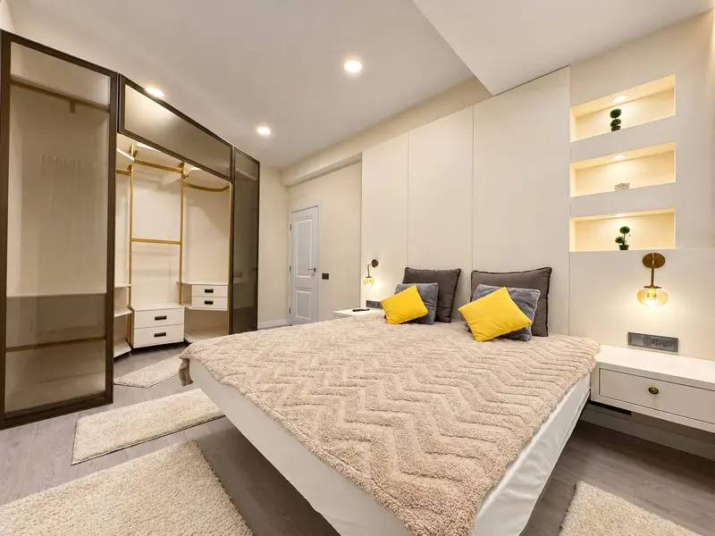 Продається простора квартира площею 72 м² у секторі Ришкани, вул. Богдана Воєвода. — Фото 2