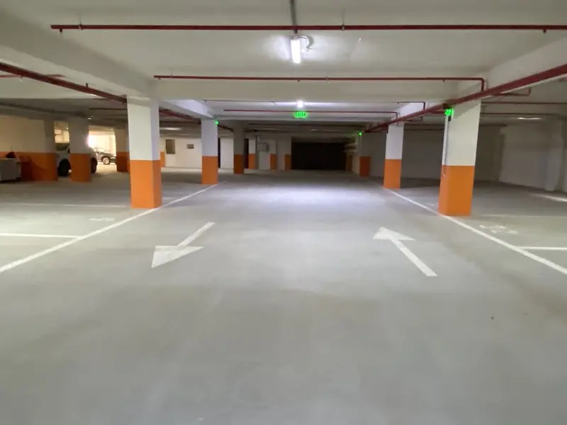 Продається просторе паркомісце площею 19 м² у секторі Ришкановка, вул. Корнешти. — Фото 2