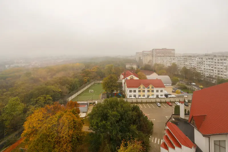 Spre vânzare un penthouse spațios, 130 mp, situat în sec. Buiucani, str. Nicolae Costin. — Fotografia 4