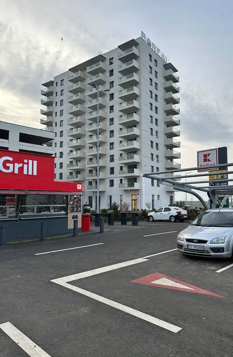 Commercial space for rent, 70.3 m², Romania