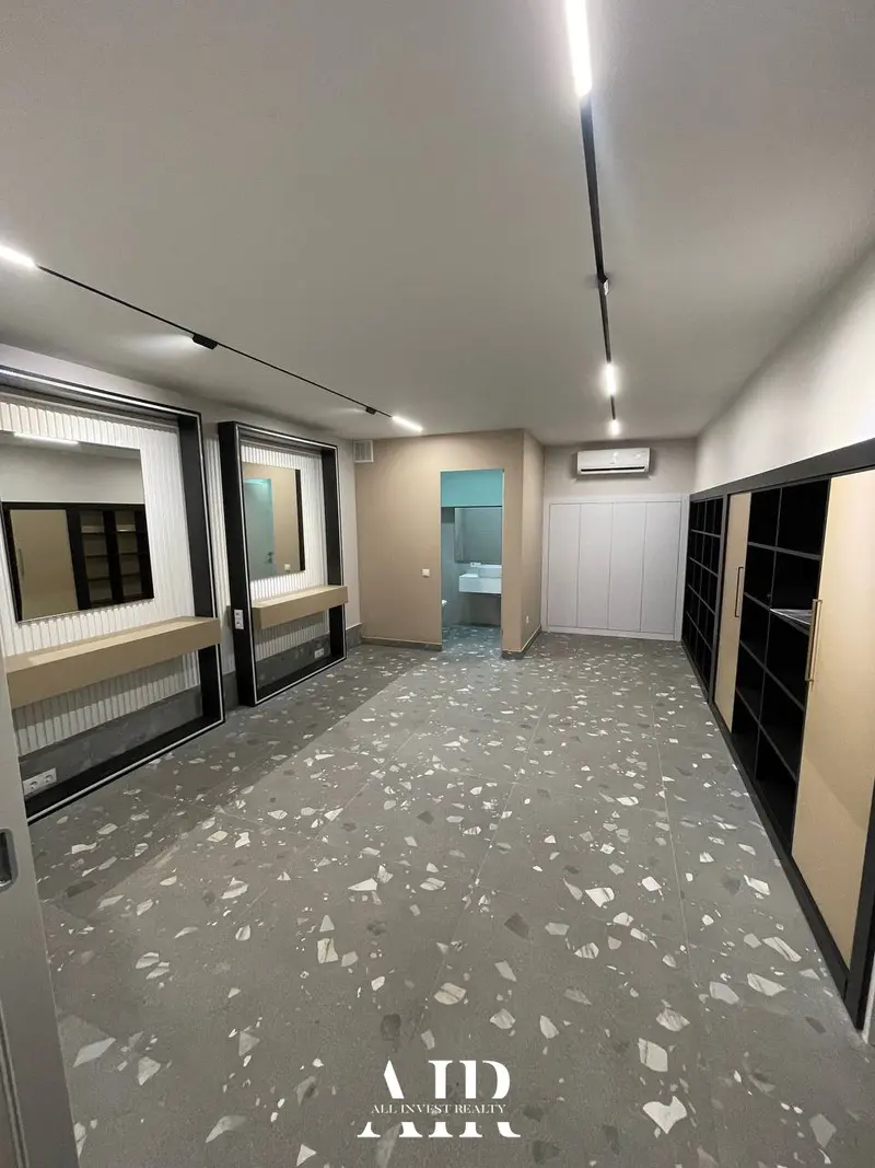 Spațiu comercial de vânzare, 26 m², Centru
