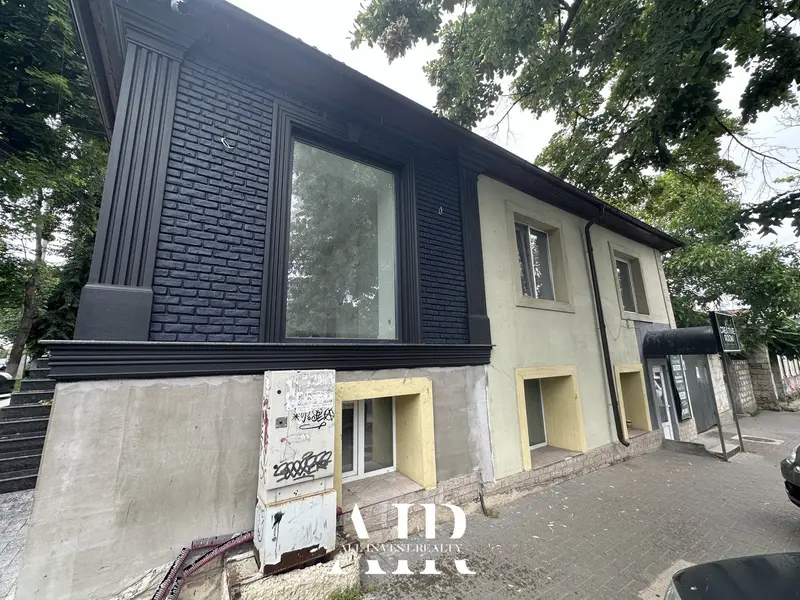 Spațiu comercial de vânzare, 65 m², Centru