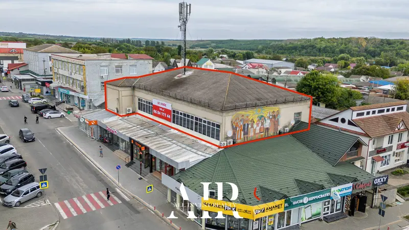 Spațiu comercial de vânzare, 600 m², Briceni