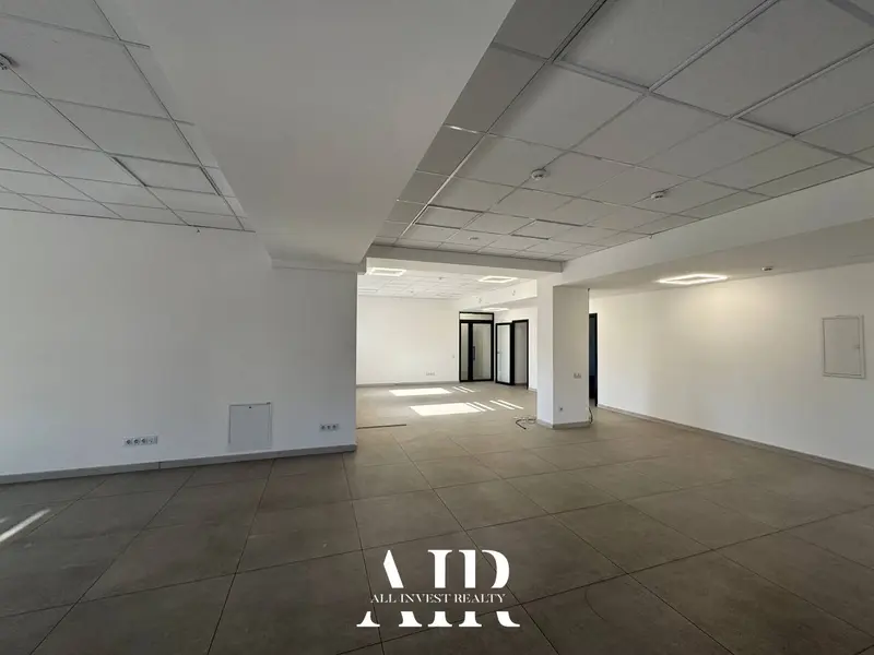 Office for rent, 275.5 m², Rîșcani