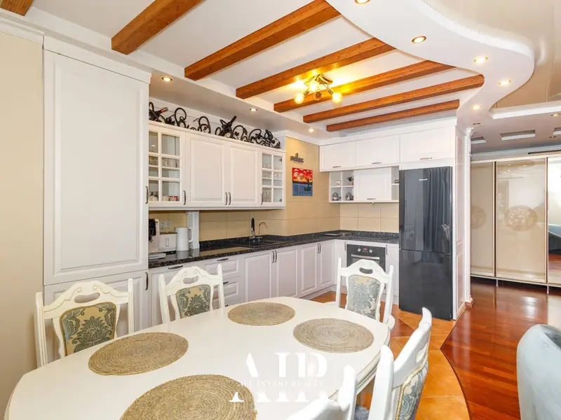 3-room apartment for sale, 101 m², Ciocana