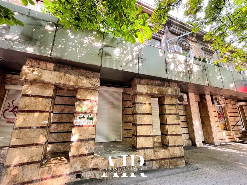 Spațiu comercial de vânzare, 140 m², Centru