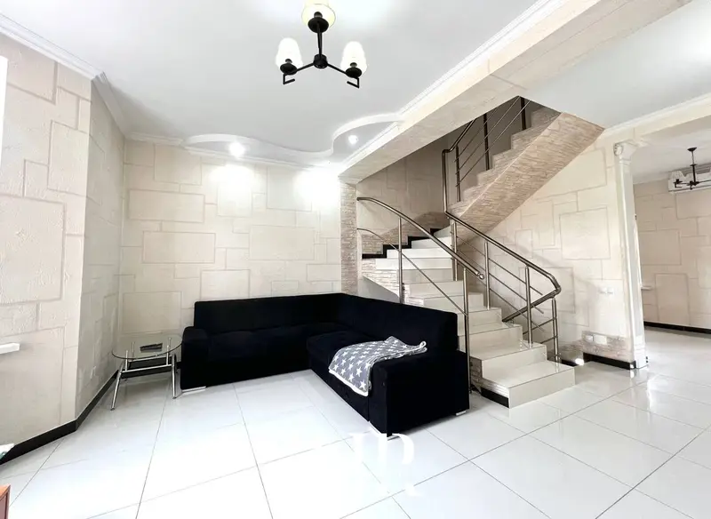 Duplex în chirie, 160 m², Poșta Veche