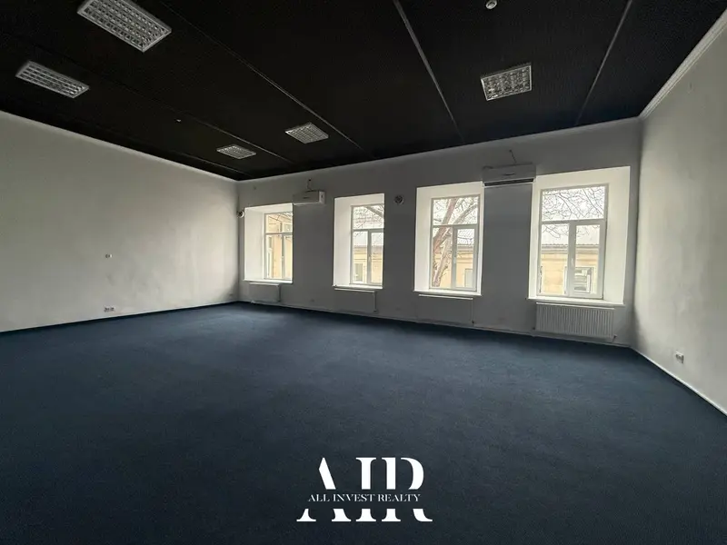 Office for rent, 520 m², Centru