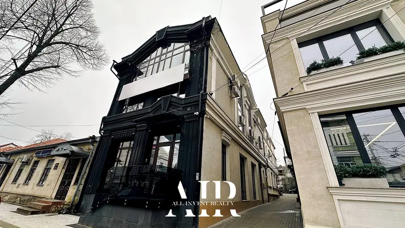 Office for rent, 219 m², Centru
