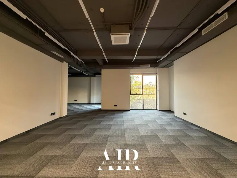 Office for rent, 90 m², Centru