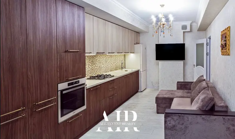 Apartament cu 2 camere în chirie, 70 m², Centru