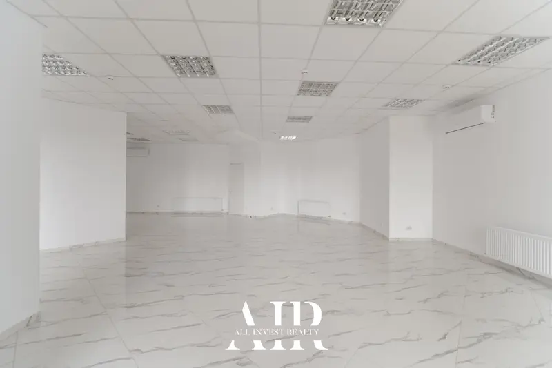 Commercial space for rent, 114 m², Soroca