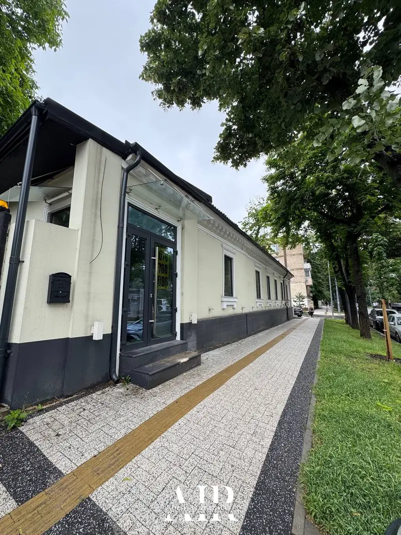 Office for rent, 140 m², Centru