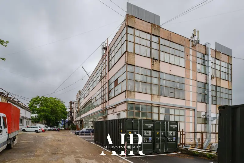 Warehouse for rent, 1000 m², Centru