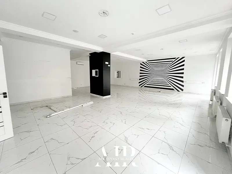 Commercial space for rent, 140 m², Centru