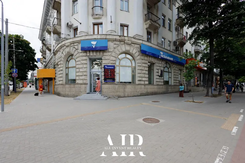 Spațiu comercial de vânzare, 80 m², Centru