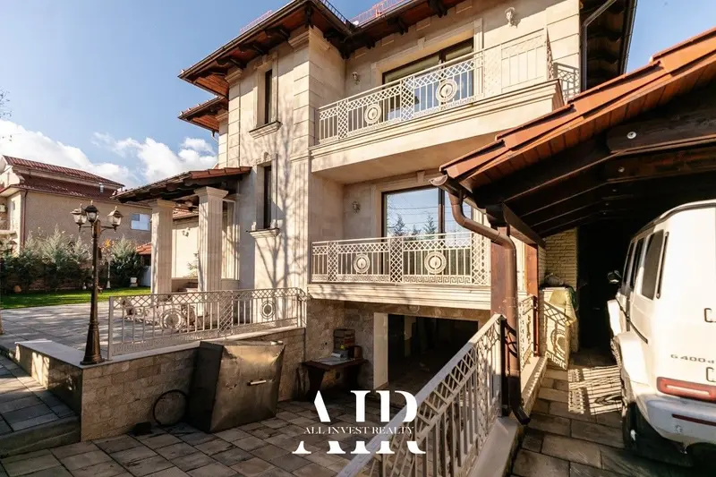 Casă de vânzare, 250 m², Dumbrava