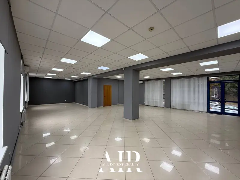 Office for rent, 186 m², Telecentru