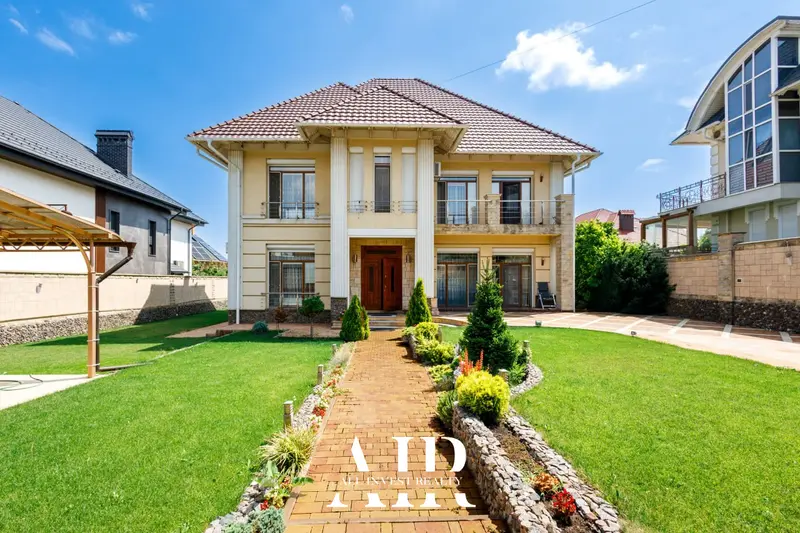 Casă de vânzare, 300 m², Telecentru