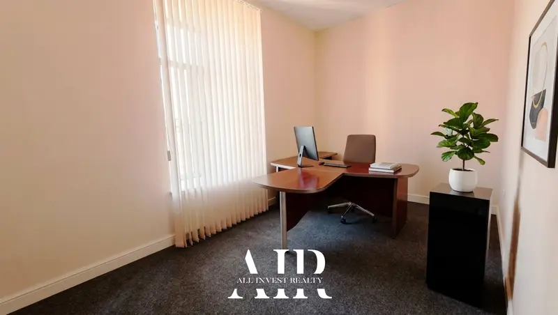 Oficiu în chirie, 30 m², Centru