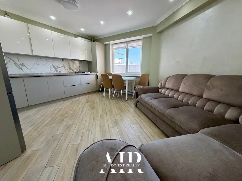 Apartament cu 2 camere în chirie, 70 m², Centru
