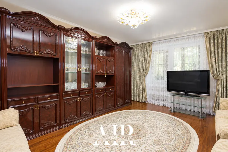 Apartament cu 3 camere de vânzare, 73 m², Poșta Veche