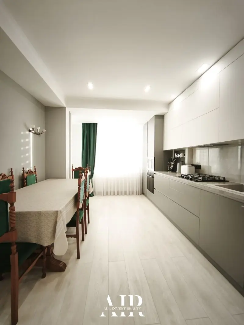 Apartament cu 2 camere de vânzare, 69 m², Buiucani